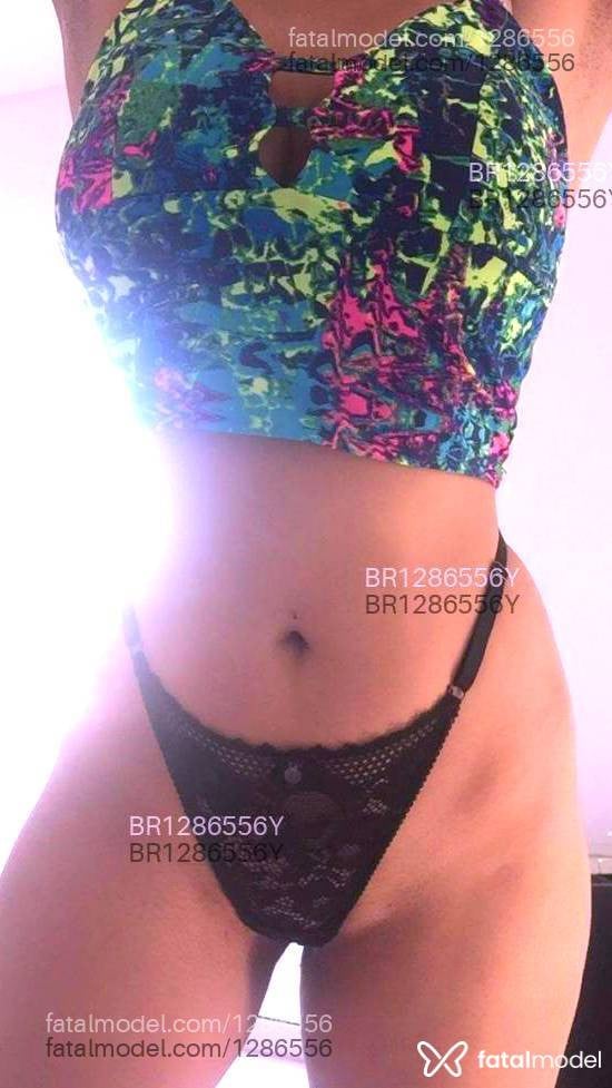 Acompanhante mulher morena (o) de olhos castanhos - Jhu Maia