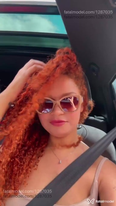 Acompanhante mulher ruiva (o) de olhos castanhos em Caraguatatuba - Karina