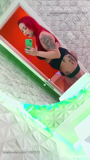 Acompanhante mulher trans ruiva (o) de olhos castanhos em Betim - Evelly Cris