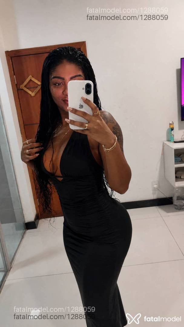 Acompanhante mulher morena (o) de olhos pretos - Natália Fernandes