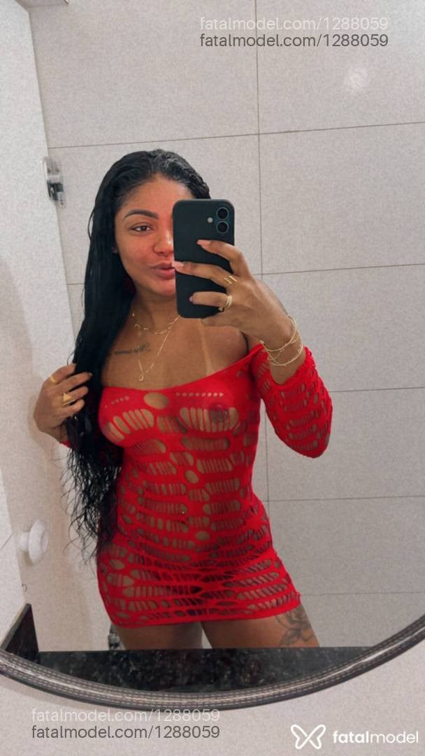 Acompanhante mulher morena (o) de olhos pretos - Natália Fernandes