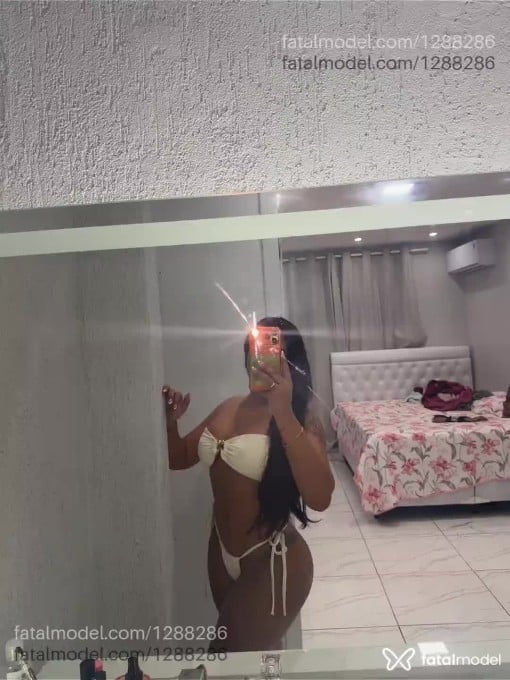 Acompanhante mulher morena (o) de olhos castanhos em São Pedro da Aldeia Acompanhante mulher morena (o) de olhos castanhos em São Pedro da Aldeia - Beatriz
