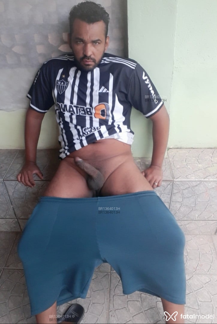 Acompanhante homem com cabelo castanho de olhos verdes em Belo Horizonte - DONY ABRAVANEL