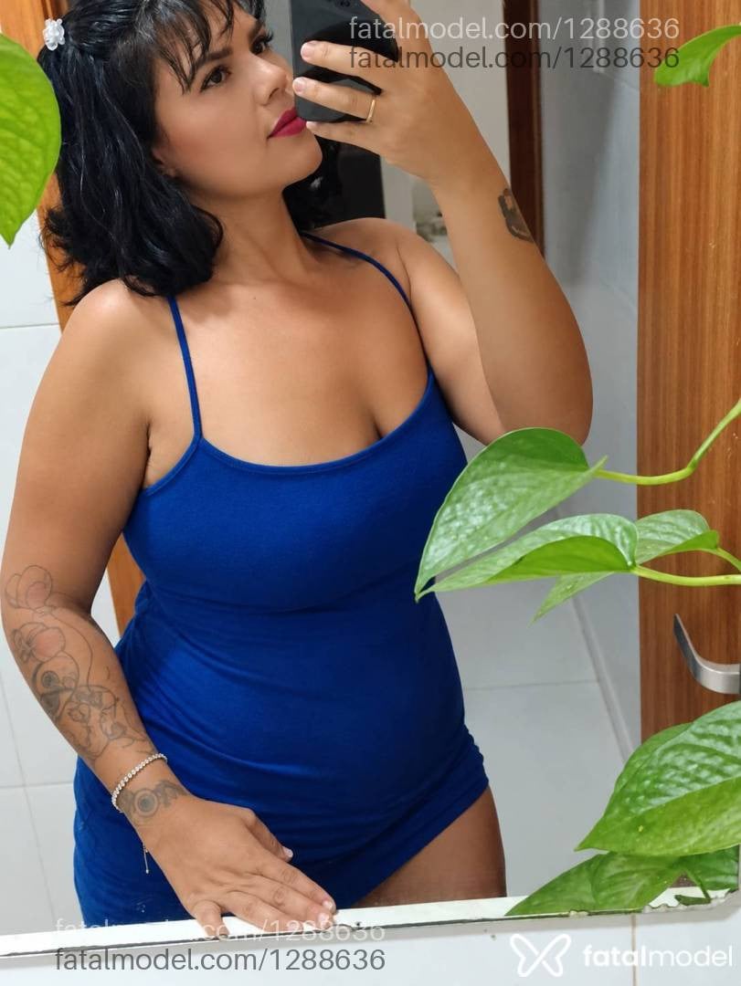 Acompanhante mulher morena (o) de olhos pretos - Anne