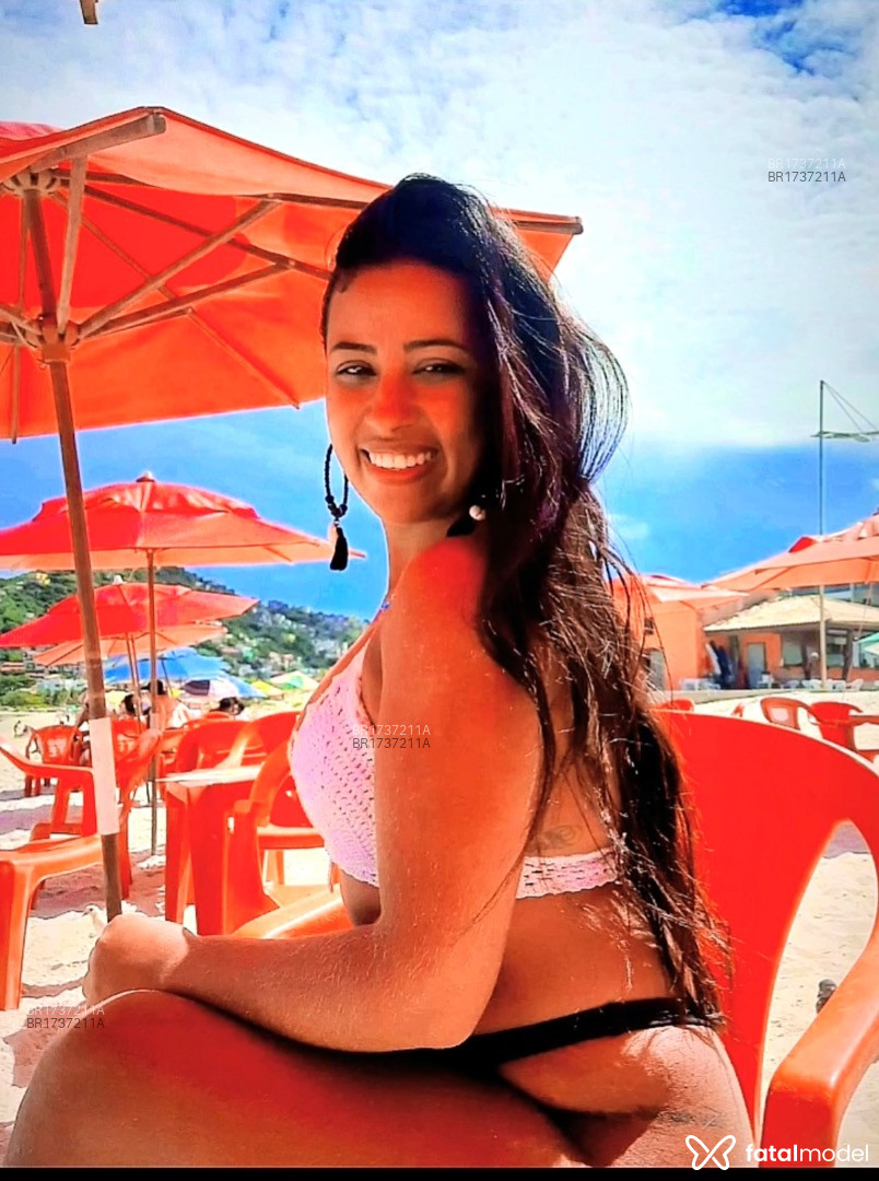 Acompanhante mulher com cabelo castanho de olhos pretos em São Paulo - Cacau