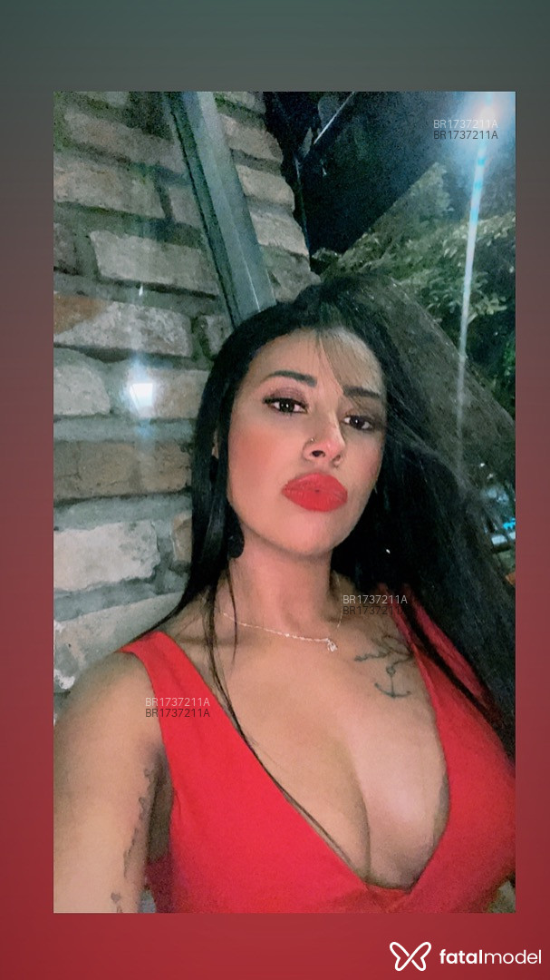 Acompanhante mulher com cabelo castanho de olhos pretos em São Paulo - Cacau