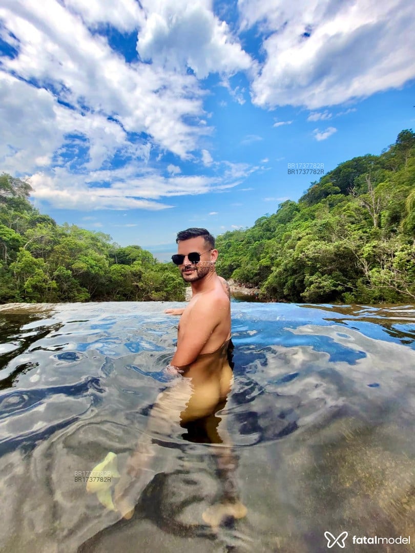Acompanhante homem morena (o) de olhos castanhos em São José - Rafaell Cardoso