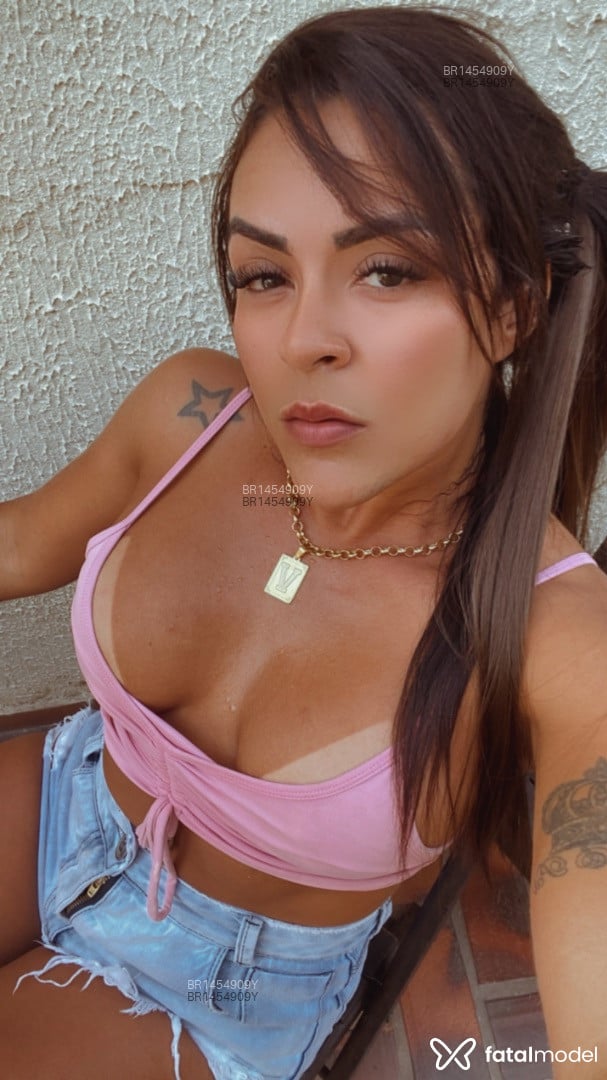 Acompanhante mulher morena (o) de olhos castanhos em Juína - Paula Barreto
