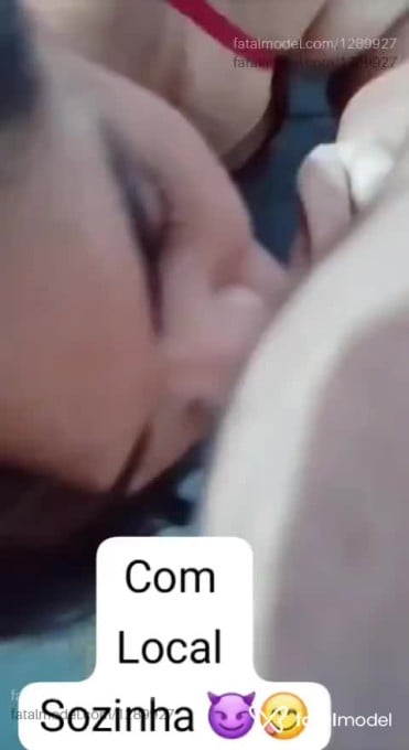 Acompanhante mulher trans com cabelo castanho de olhos castanhos em Pato Branco Acompanhante mulher trans com cabelo castanho de olhos castanhos em Pato Branco - Sabrina