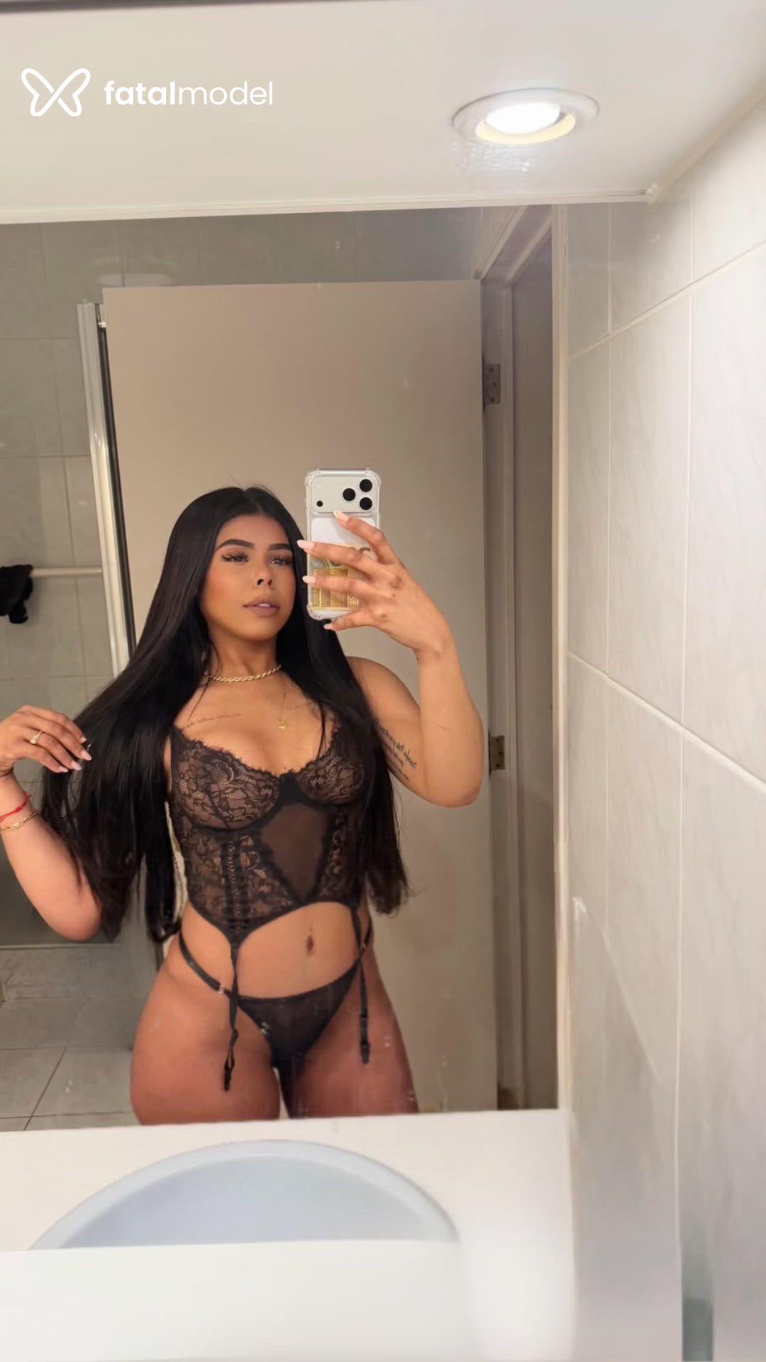 Acompanhante mulher morena (o) de olhos castanhos - Lunna Godooy