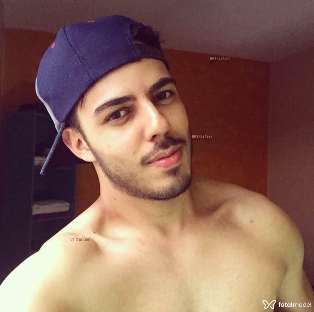 Acompanhante homem morena (o) de olhos castanhos em Campo Grande - Antoni Diego