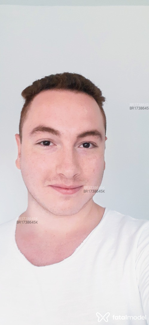 Acompanhante homem ruiva (o) de olhos castanhos em São Paulo Acompanhante homem ruiva (o) de olhos castanhos em São Paulo - Pedrox