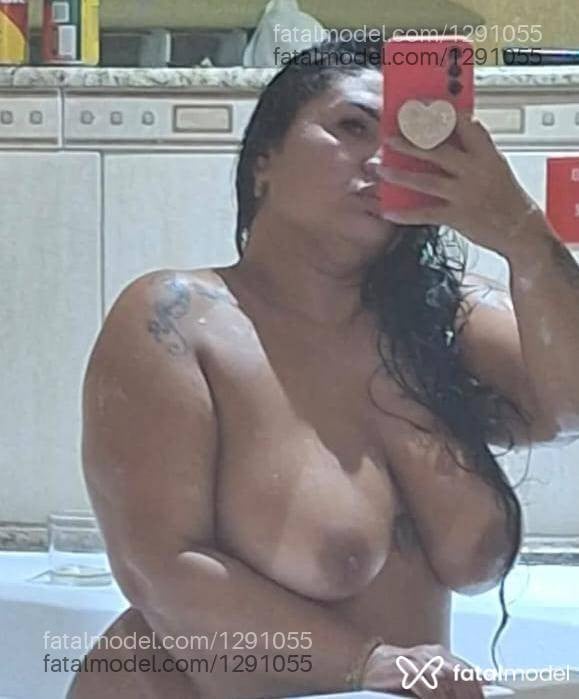 Acompanhante mulher morena (o) de olhos castanhos - Cléo Monteiro