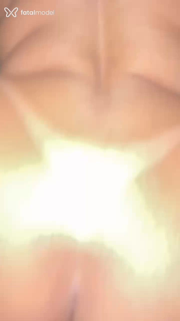 Acompanhante mulher morena (o) de olhos castanhos - Cléo Monteiro