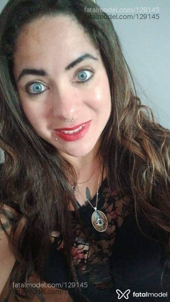 Acompanhante mulher com cabelo castanho de olhos azuis em Atibaia - Jujuzinha