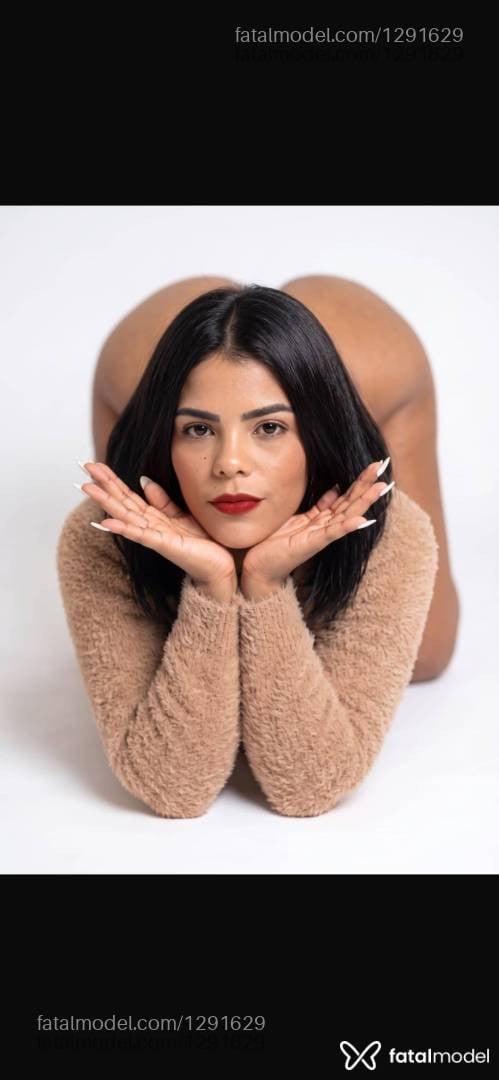 Acompanhante mulher morena (o) de olhos castanhos - Agatha