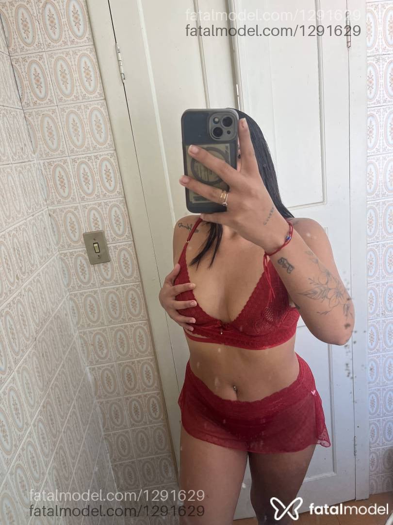 Acompanhante mulher morena (o) de olhos castanhos - Agatha
