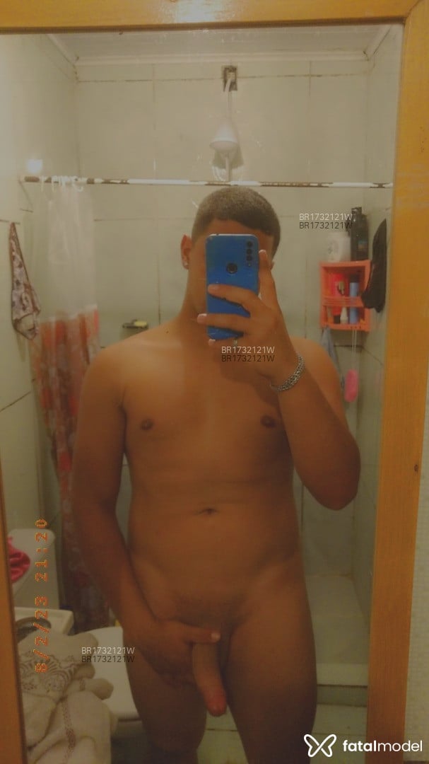 Acompanhante homem morena (o) de olhos castanhos em Canoas - Bigboy