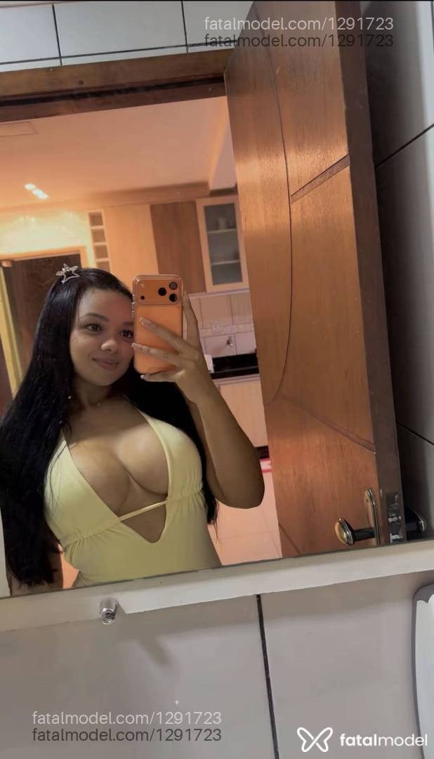 Acompanhante mulher morena (o) de olhos castanhos em Telêmaco Borba Acompanhante mulher morena (o) de olhos castanhos em Telêmaco Borba - Luiza