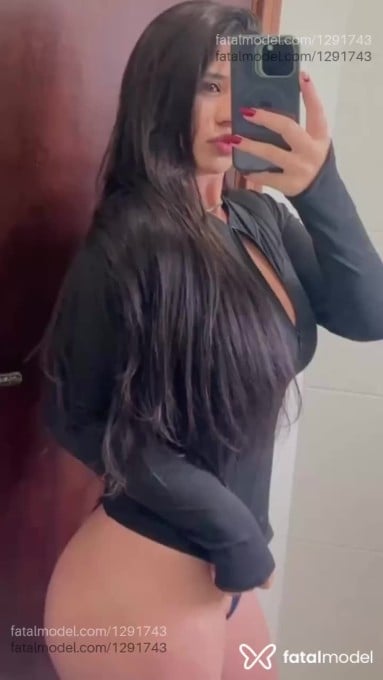 Acompanhante mulher com cabelo castanho de olhos castanhos em Jaboticabal - Camila