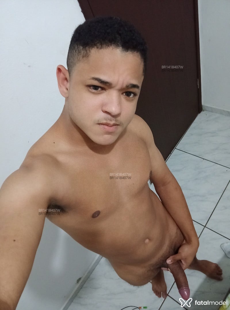 Acompanhante homem morena (o) de olhos castanhos em Florianópolis - Acacio junior