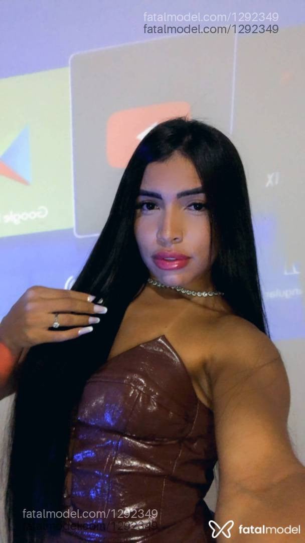 Acompanhante mulher morena (o) de olhos pretos em Belo Horizonte - Stella Condessa