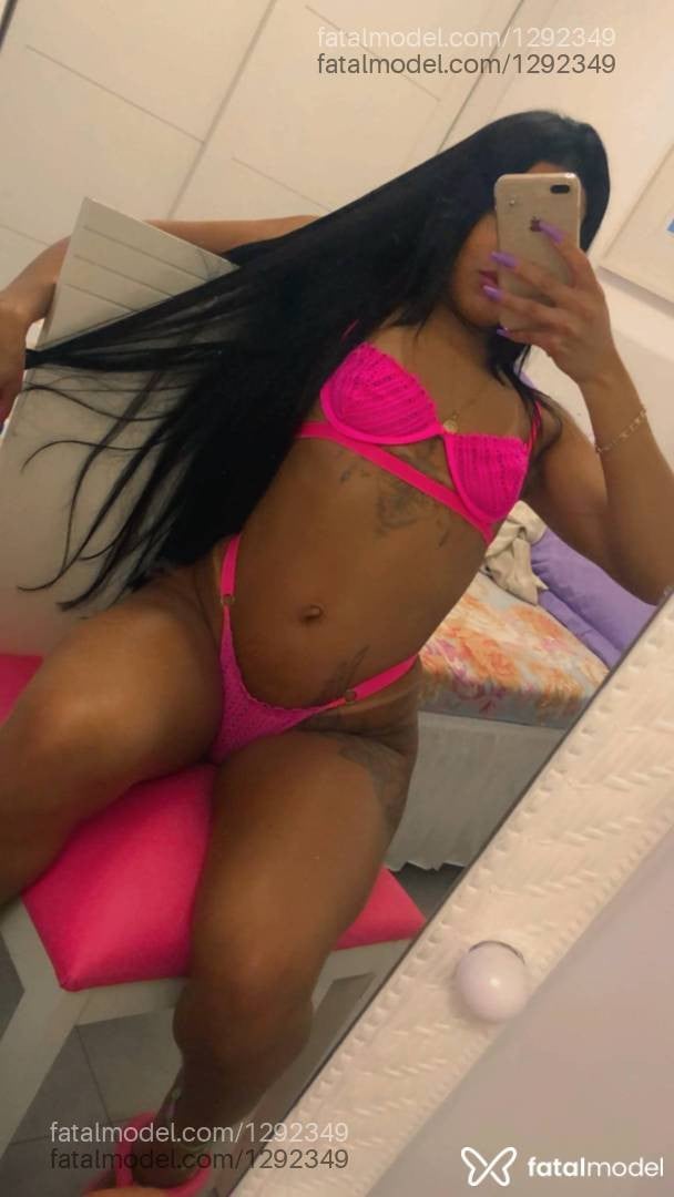 Acompanhante mulher morena (o) de olhos pretos em Belo Horizonte - Stella Condessa