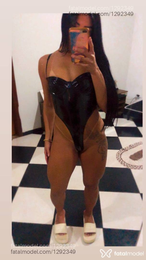 Acompanhante mulher morena (o) de olhos pretos em Cláudio - Stella Condessa