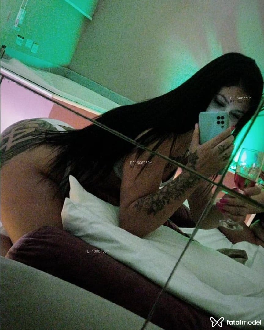 Acompanhante mulher morena (o) de olhos castanhos em Imbuia Acompanhante mulher morena (o) de olhos castanhos em Imbuia - Bruna Silva