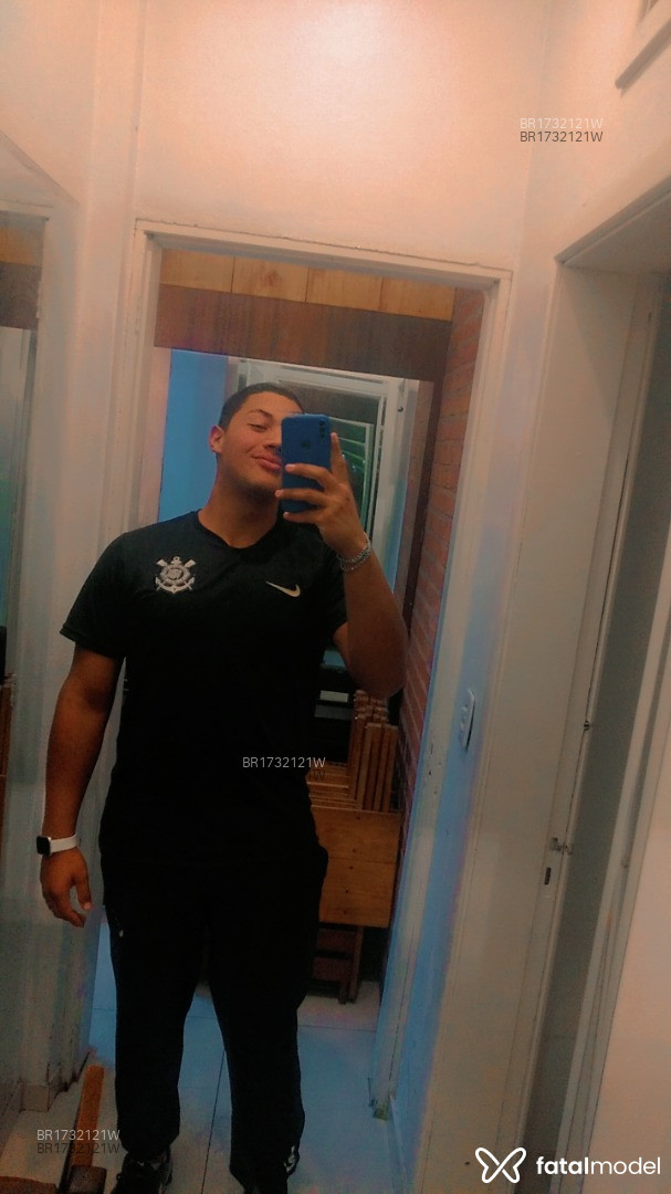 Acompanhante homem morena (o) de olhos castanhos em Canoas - Bigboy