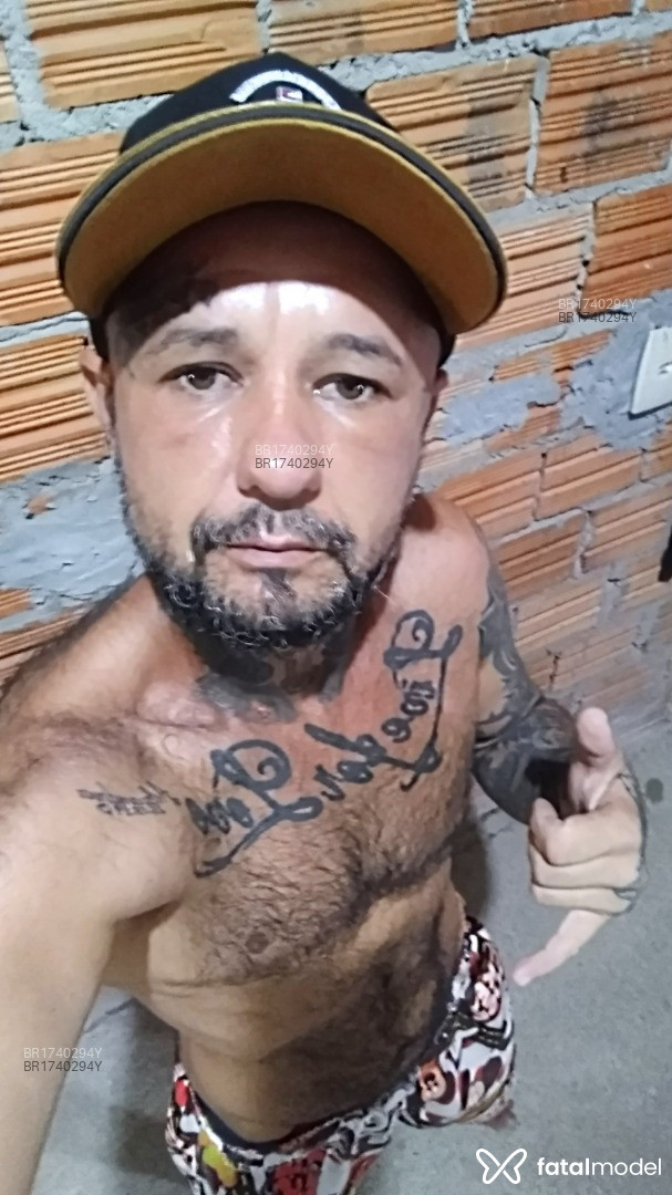 Acompanhante homem trans morena (o) de olhos verdes em Biguaçu - Luiz Henrique