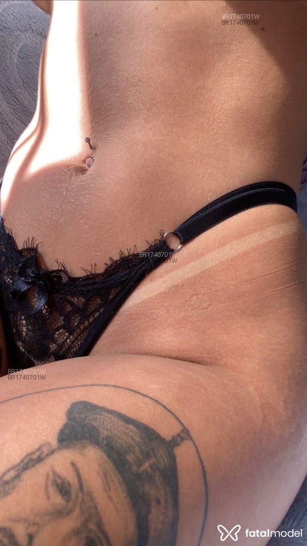 Acompanhante mulher morena (o) de olhos castanhos em Belo Horizonte Acompanhante mulher morena (o) de olhos castanhos em Belo Horizonte - Paola Vitaly