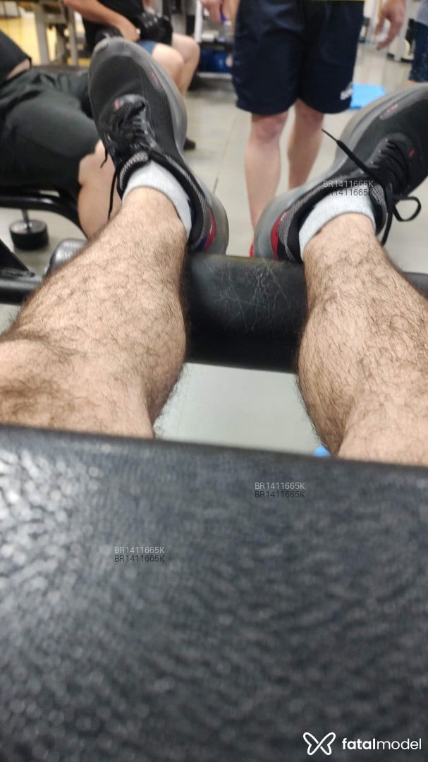 Acompanhante homem com cabelo grisalho de olhos castanhos em Sorocaba - Junior
