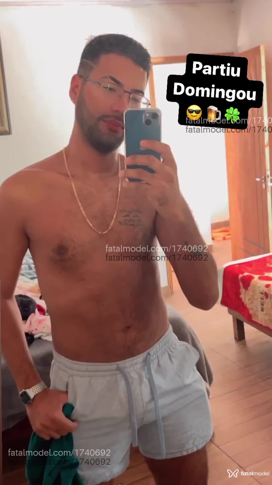 Acompanhante homem morena (o) de olhos castanhos em São Paulo - Tulum