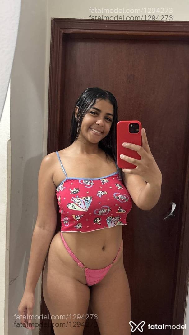 Acompanhante mulher morena (o) de olhos pretos - Bruna Smith