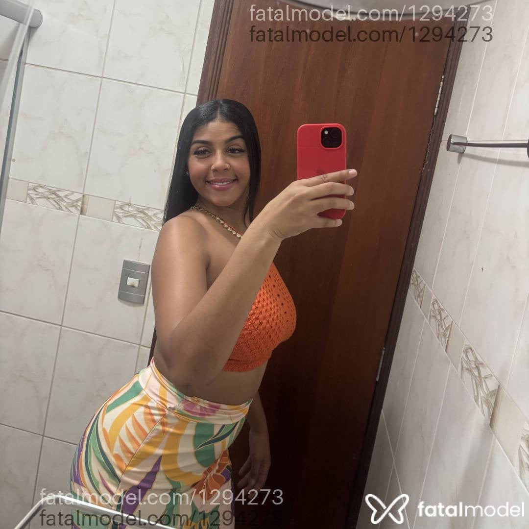 Acompanhante mulher morena (o) de olhos pretos - Bruna Smith