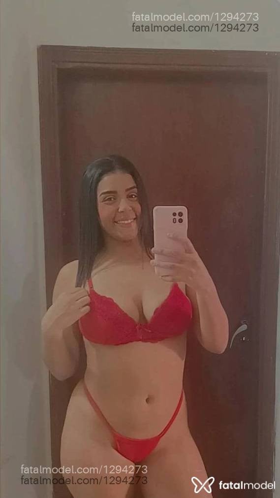Acompanhante mulher morena (o) de olhos pretos - Bruna