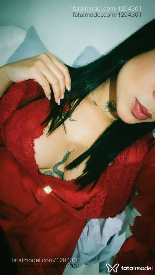 Acompanhante mulher morena (o) de olhos pretos em Goiatuba - Jade Veloso