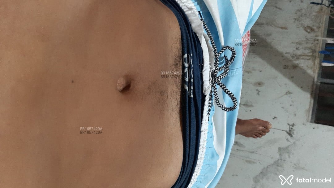 Acompanhante homem com cabelo castanho de olhos pretos em Paragominas Acompanhante homem com cabelo castanho de olhos pretos em Paragominas - Luka loko