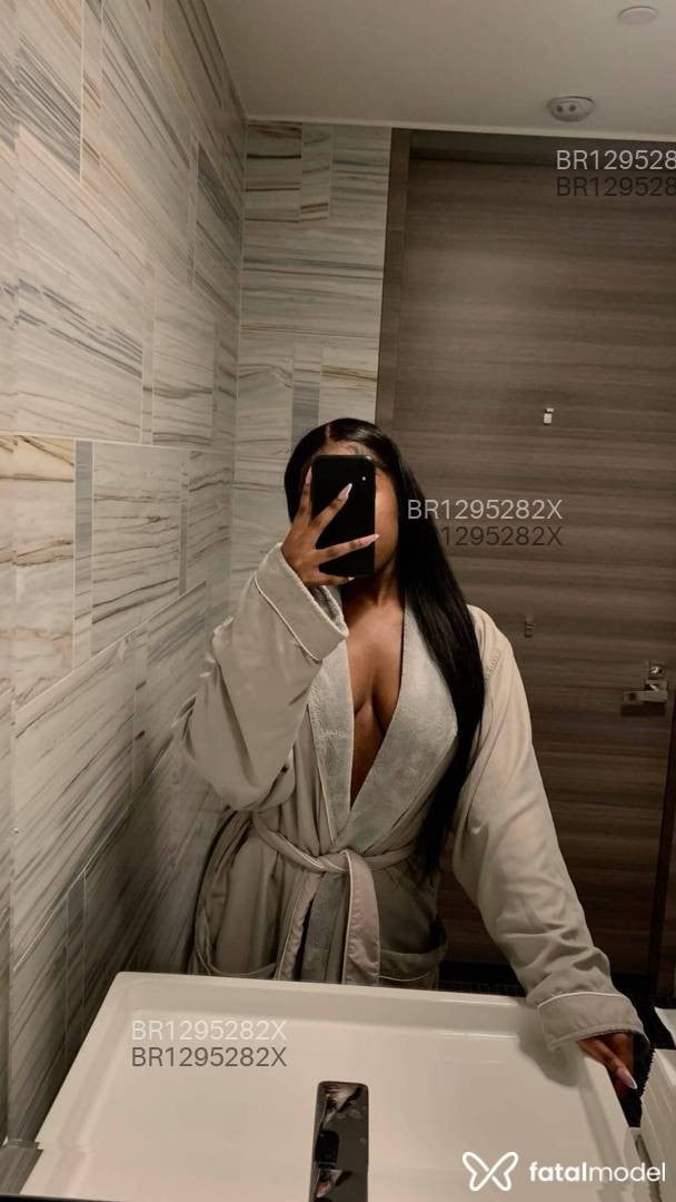 Acompanhante mulher morena (o) de olhos pretos em Vila Velha - Bruna valadares