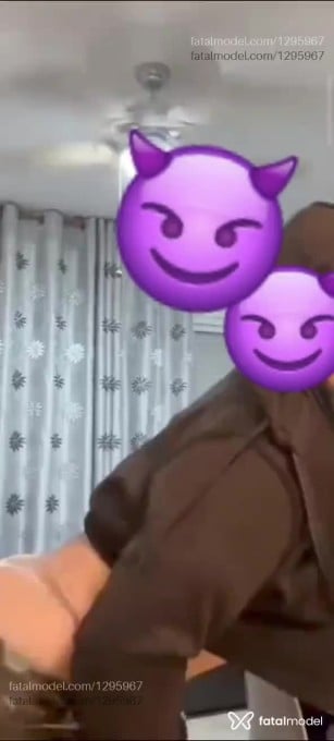 Acompanhante mulher com cabelo castanho de olhos castanhos - Laraa Acompanhante mulher com cabelo castanho de olhos castanhos - Laraa
