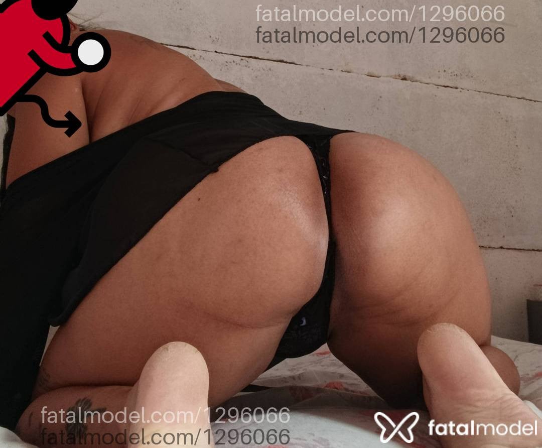 Acompanhante mulher com cabelo castanho de olhos castanhos - Cláudia