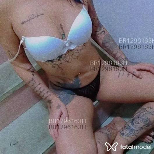 Acompanhante mulher com cabelo castanho de olhos mel - Luana Prado Acompanhante mulher com cabelo castanho de olhos mel - Luana Prado