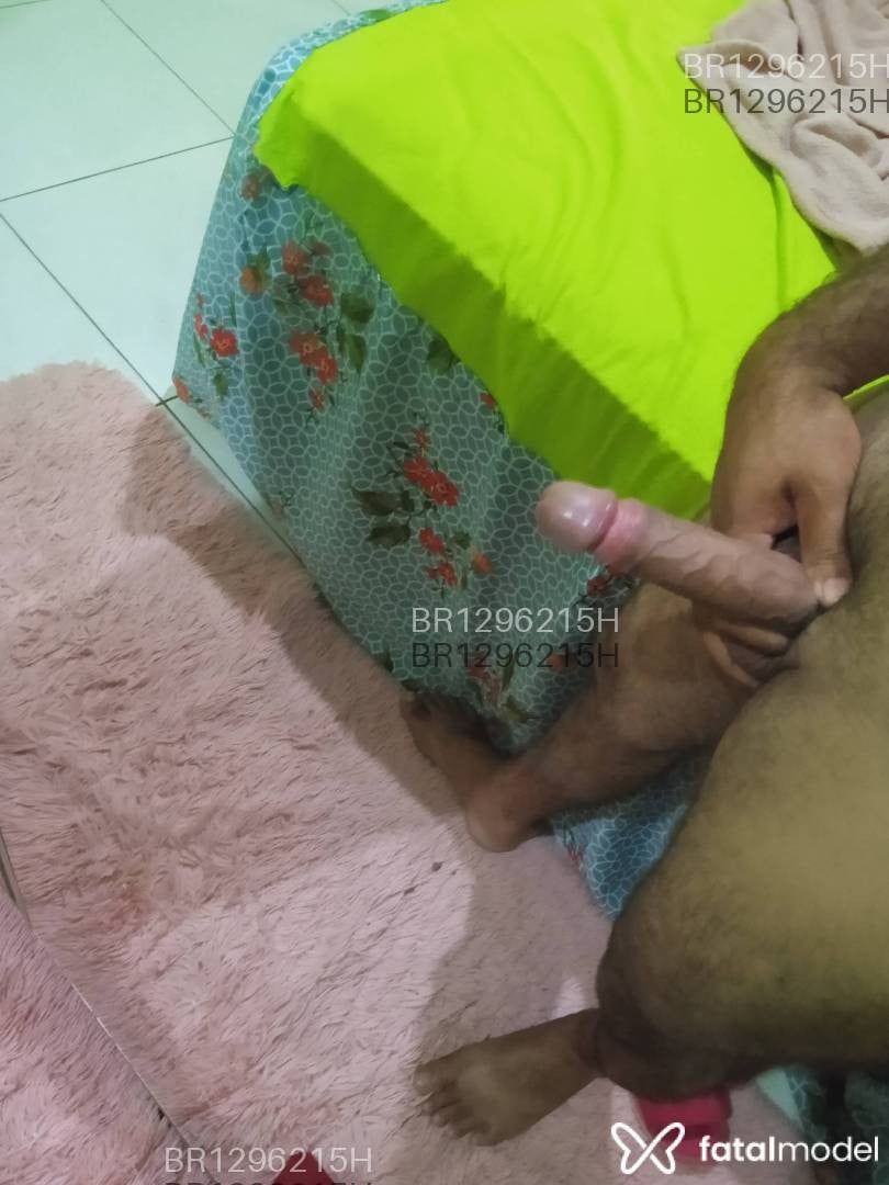 Acompanhante homem morena (o) de olhos castanhos em Parauapebas - Honorato