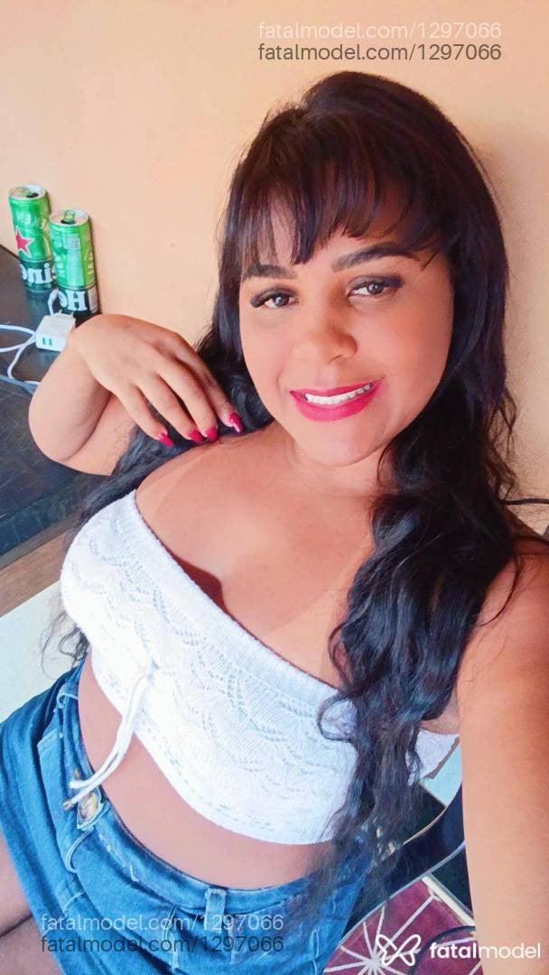 Acompanhante mulher morena (o) de olhos castanhos - Andreza