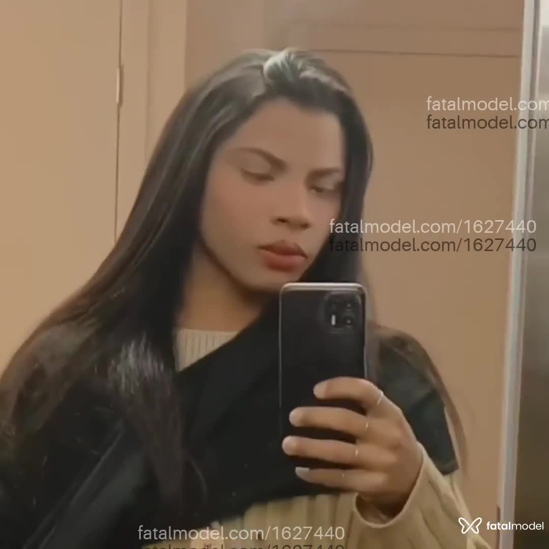 Acompanhante homem morena (o) de olhos cinza em São Paulo - Alexia Almeida