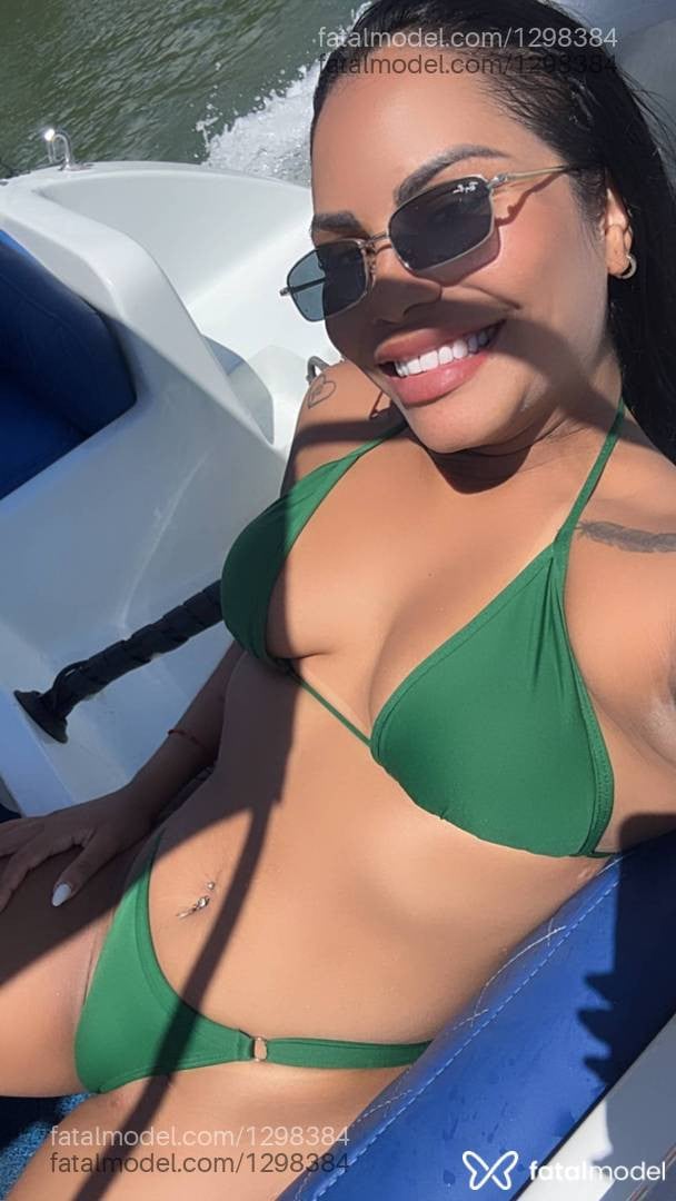 Acompanhante mulher morena (o) de olhos castanhos - Thaís