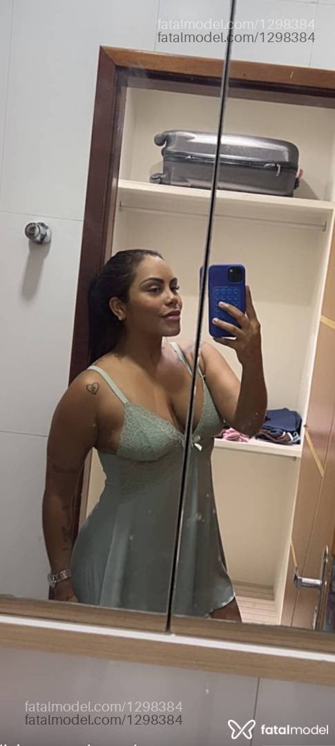 Acompanhante mulher morena (o) de olhos castanhos - Thaís