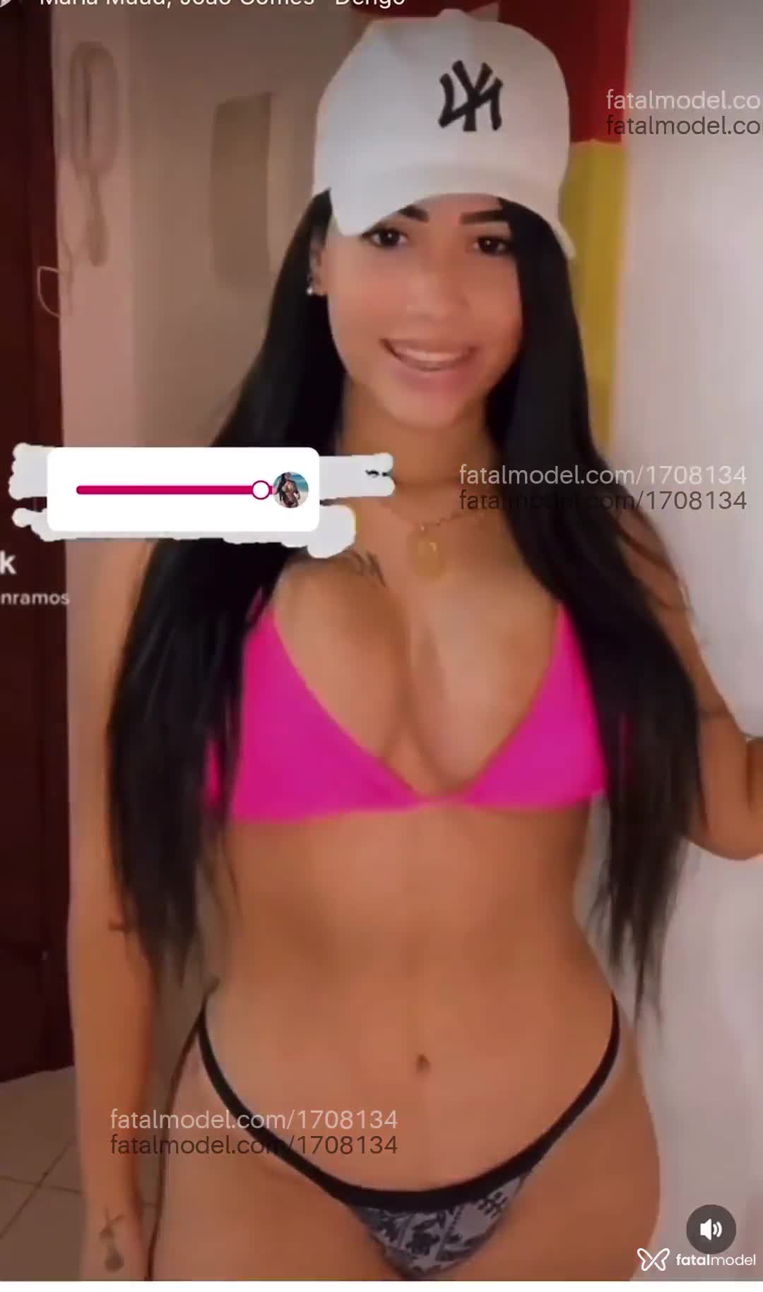 Acompanhante mulher morena (o) de olhos pretos em Virtual - Melissa