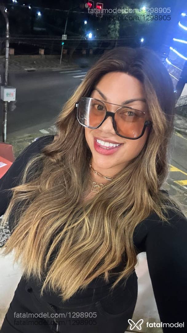 Acompanhante travesti loira (o) de olhos castanhos em Lavras - Nicole